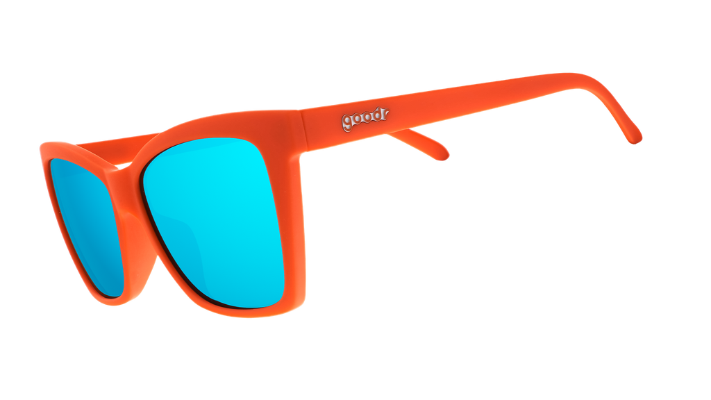 Kisses Canvas, Sells It for Fortune - Travel Ready Tennis Sunglasses