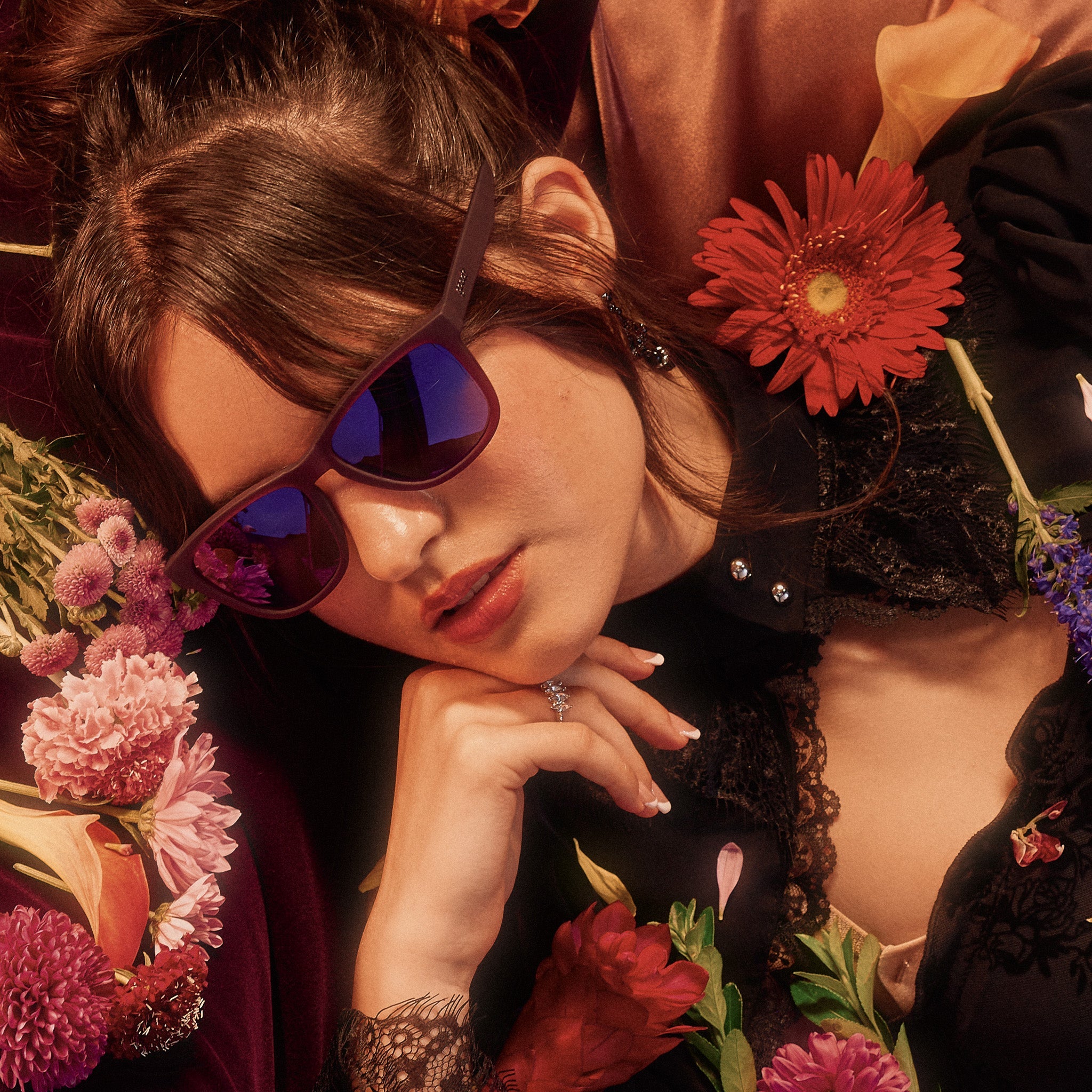 Sippin' on Vintage Chaos - Simple Shade Sunglasses