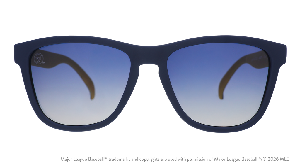 Claws Up!™ - Clean Fishing Sunglasses