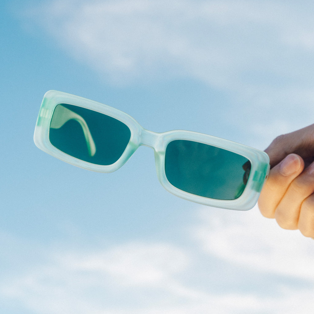 Stays For The Encore - Travel Ready Vacation Sunglasses