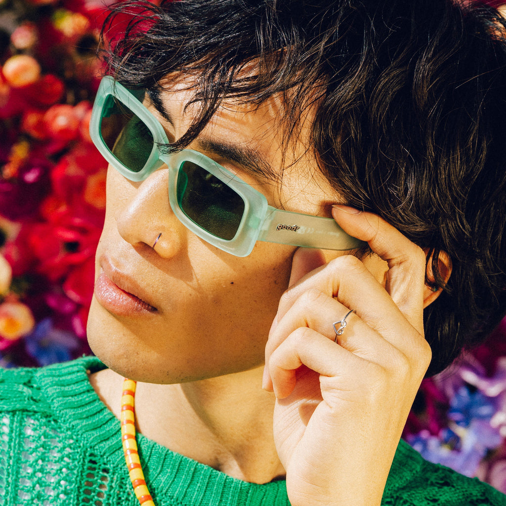 Stays For The Encore - Travel Ready Vacation Sunglasses